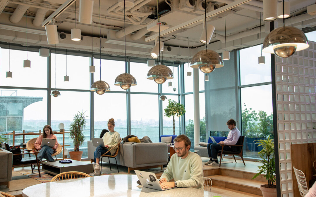 Business Forecast 2022: Why invest in coworking office spaces